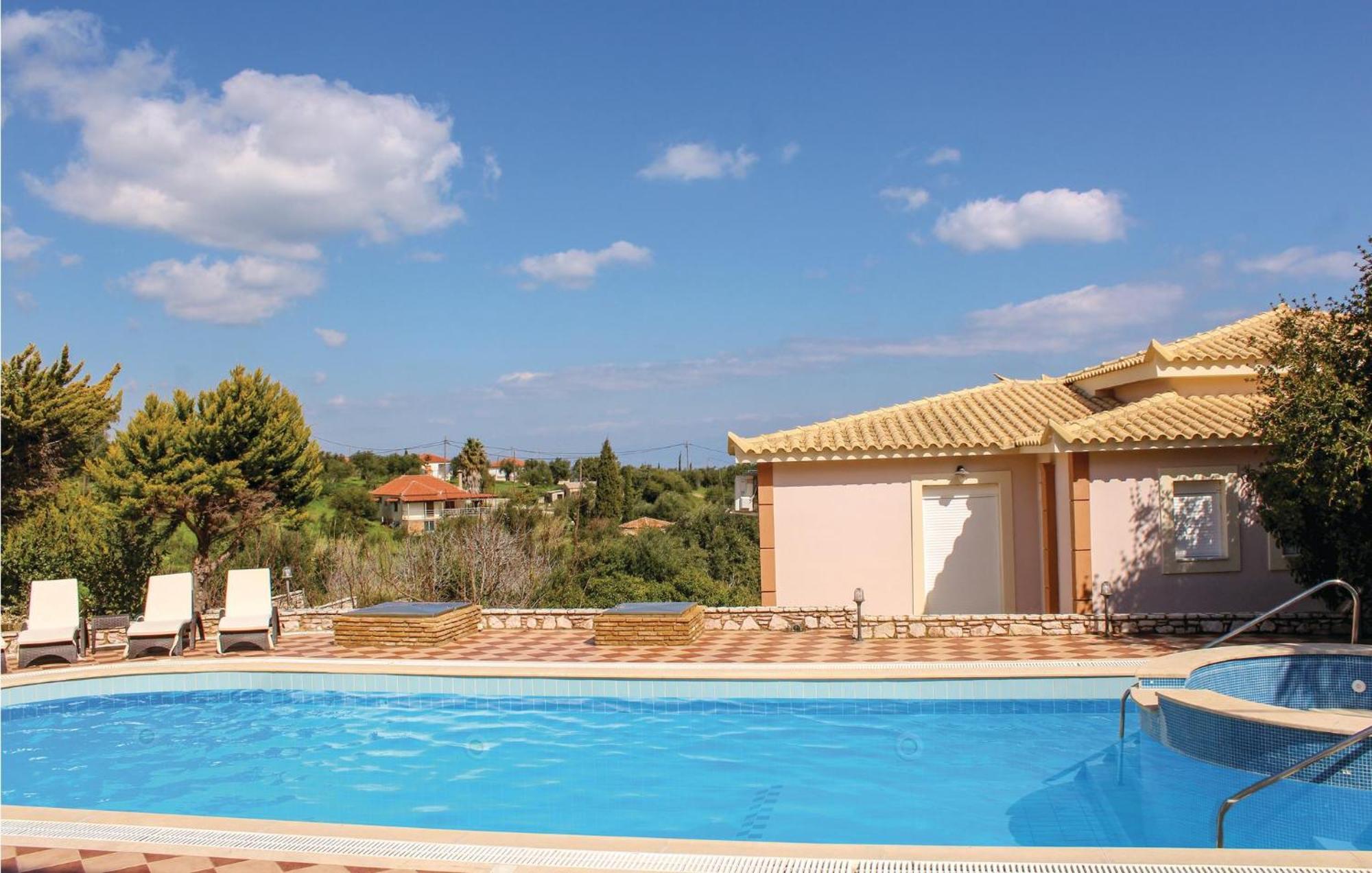 Amazing Home In Koroni With Wifi 외부 사진