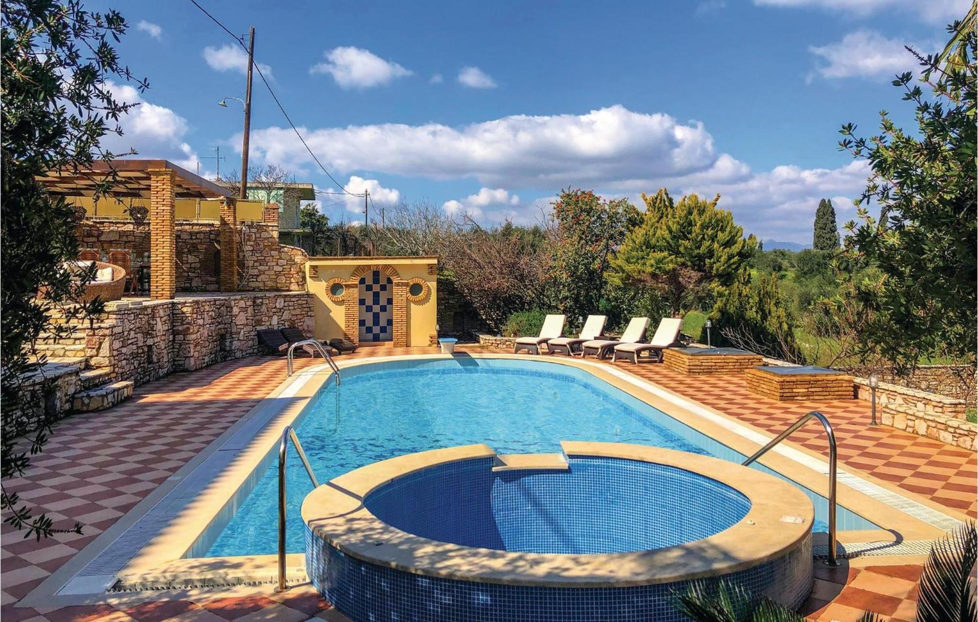 Amazing Home In Koroni With Wifi 외부 사진